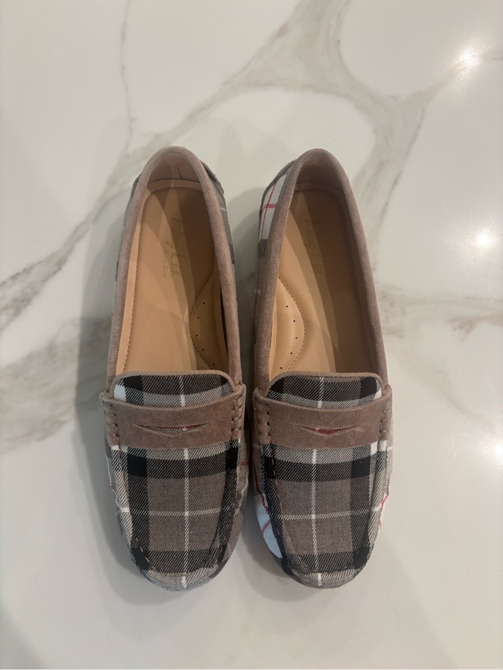 NEVER WORN- Flag Ltd Women’s Plaid Taupe Mocs
